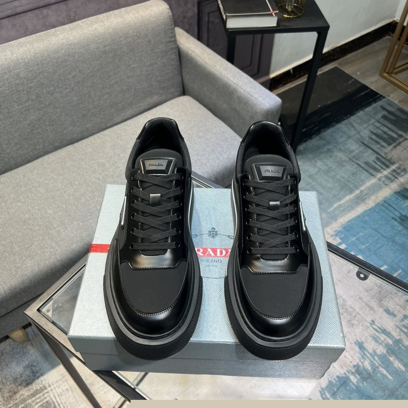 Pra*a casual shoes